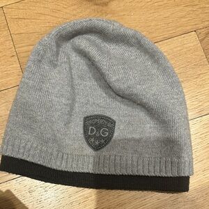 D&G Light Gray Beanie with Black Trim reversible